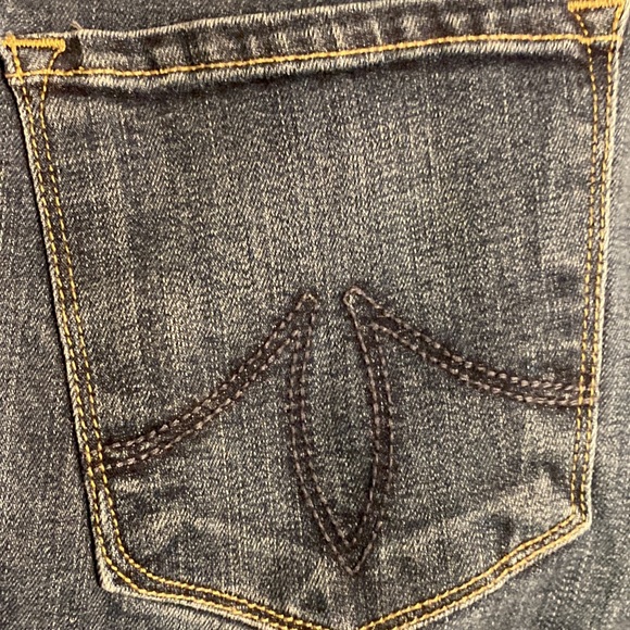 Level 99 straight jeans, size 27 - Picture 6 of 7